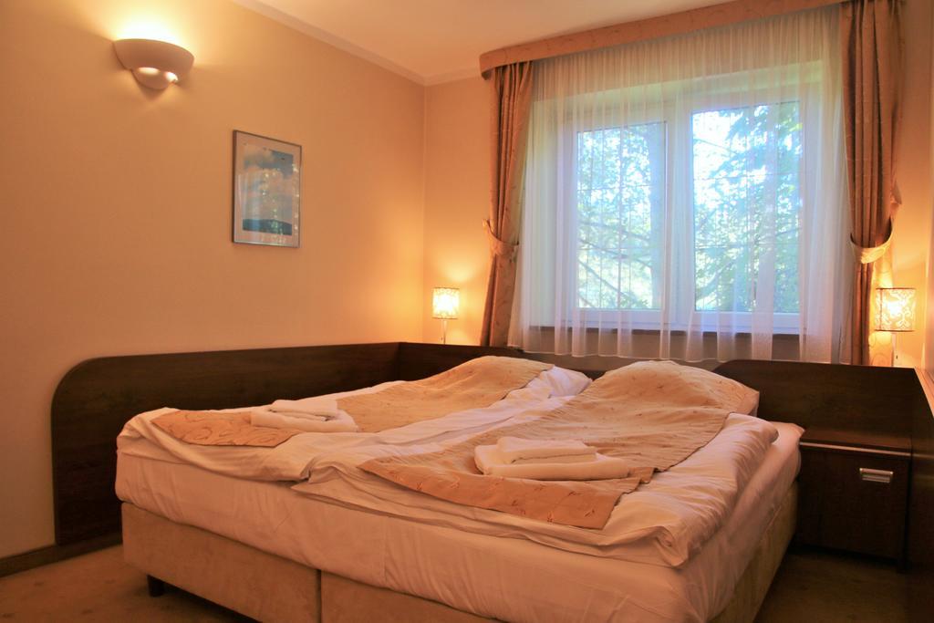 Hôtel Willa Pod Skrzydlami à Międzybrodzie Bialskie Extérieur photo
